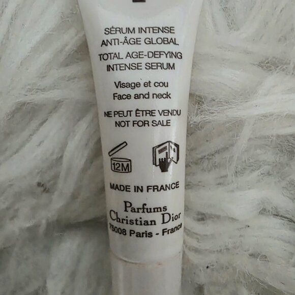 Sample Size Dior Capture Totale Total Age Defying Intense Serum - Picture 3 of 3
